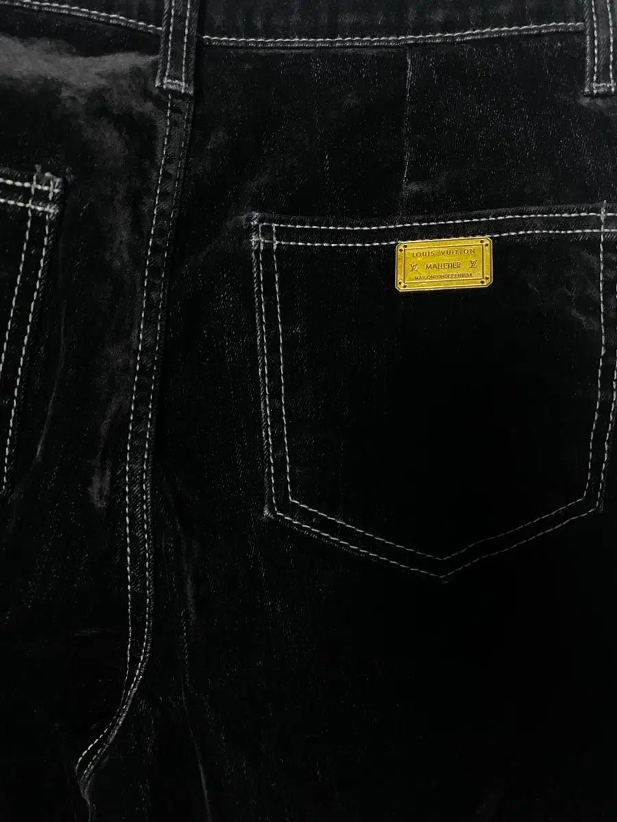 ツアーベルベット パンツ