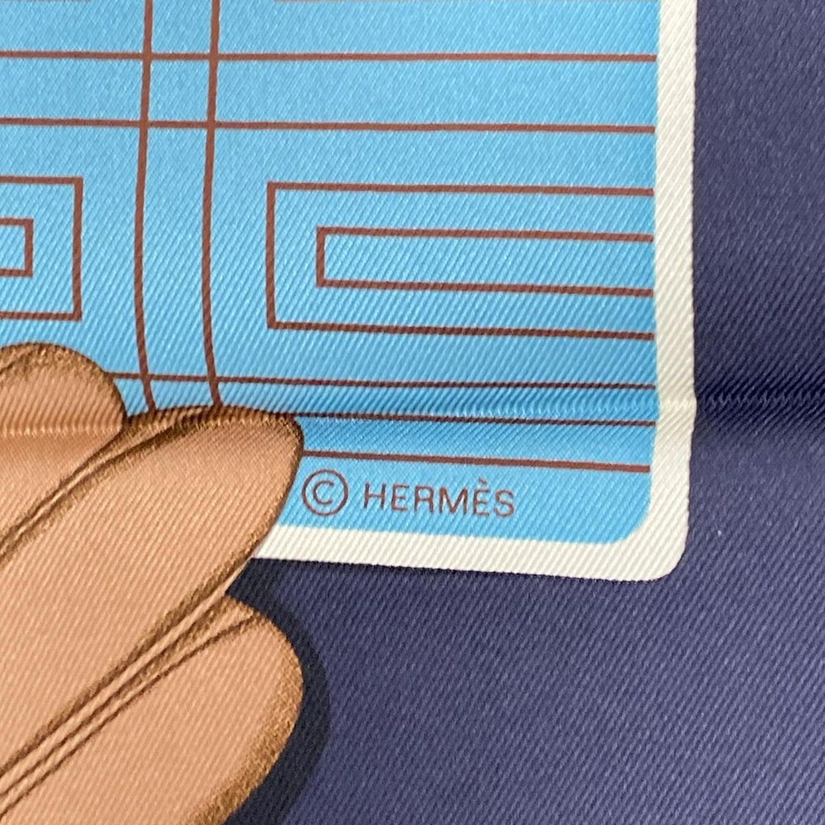 HERMES エルメス スカーフ カレ90 03 ネイビー 白 マルチ L HEURE DES GANTS 手袋の時計