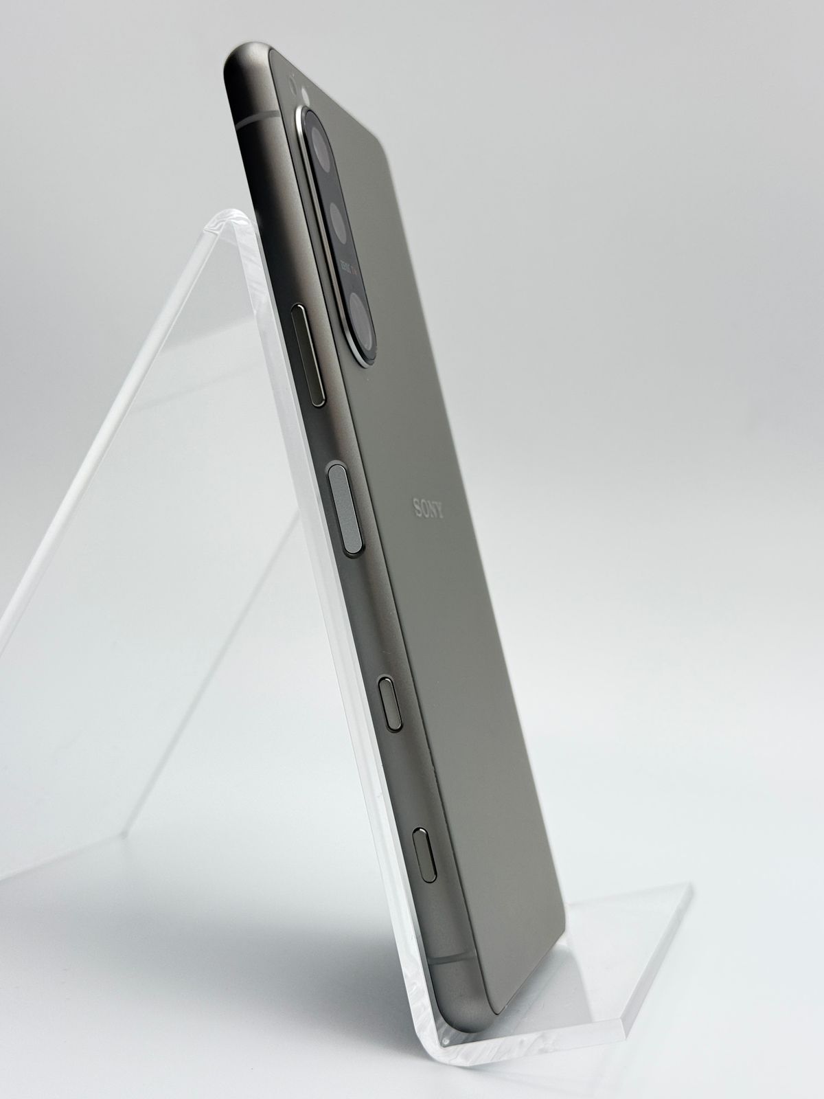 中古B】Xperia 5 III SOG05 8GB+128GB フロストシルバー バッテリー