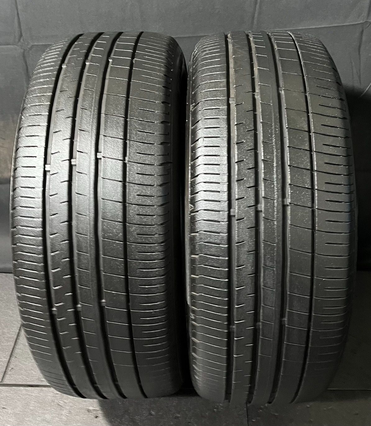 2025年製 約7 5～7 7分山 ダンロップ DUNLOP ビューロ VEURO VE 304 215 55 R 17 2本 h_979