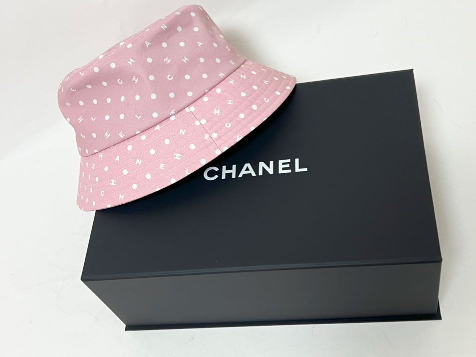 シャネル　スポーツライン　バケットハット　キャンバス生地　ピンク　57 CHANEL シャネル ロゴバケット レディース ハット 帽子 レディース