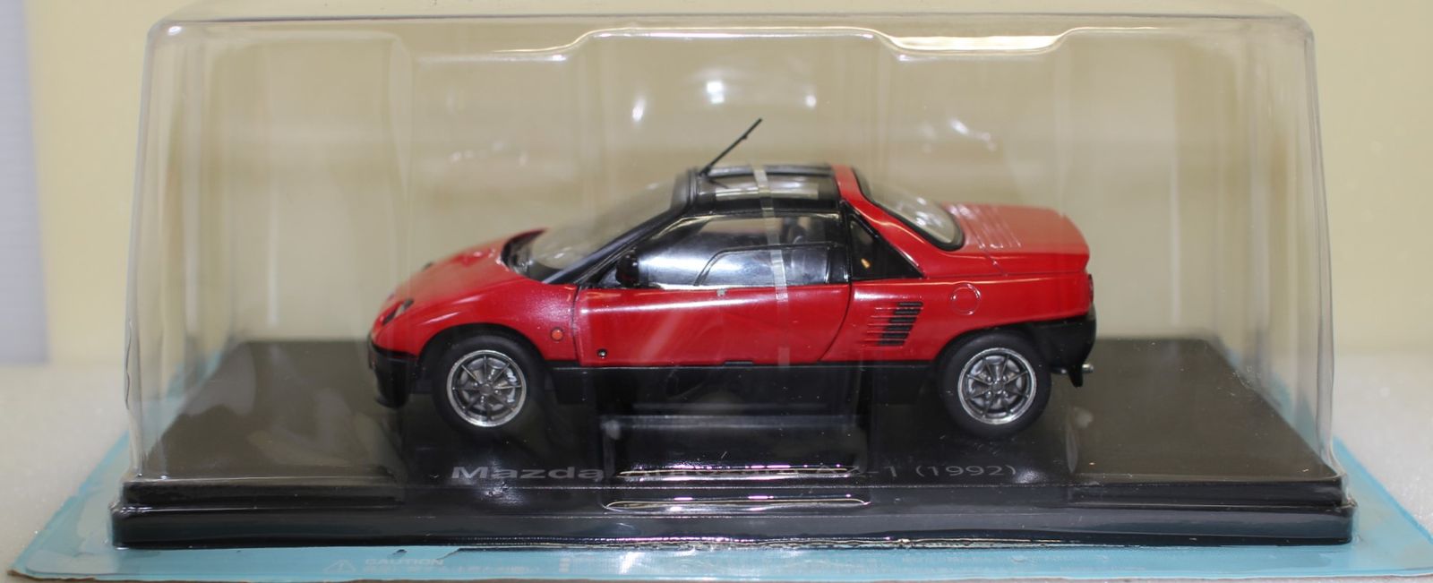 USED 未開封 1/24 国産名車コレクション マツダ AZ-1（1992