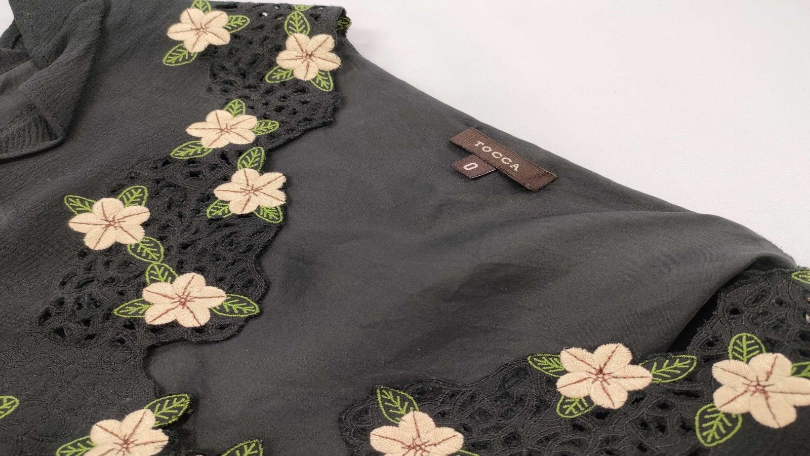 TOCCA トッカ ワンピース ブラック 刺繍レース フレンチスリーブ サイズ0 TOCCA トッカ ワンピース ブラック 刺繍レース フレンチスリーブ