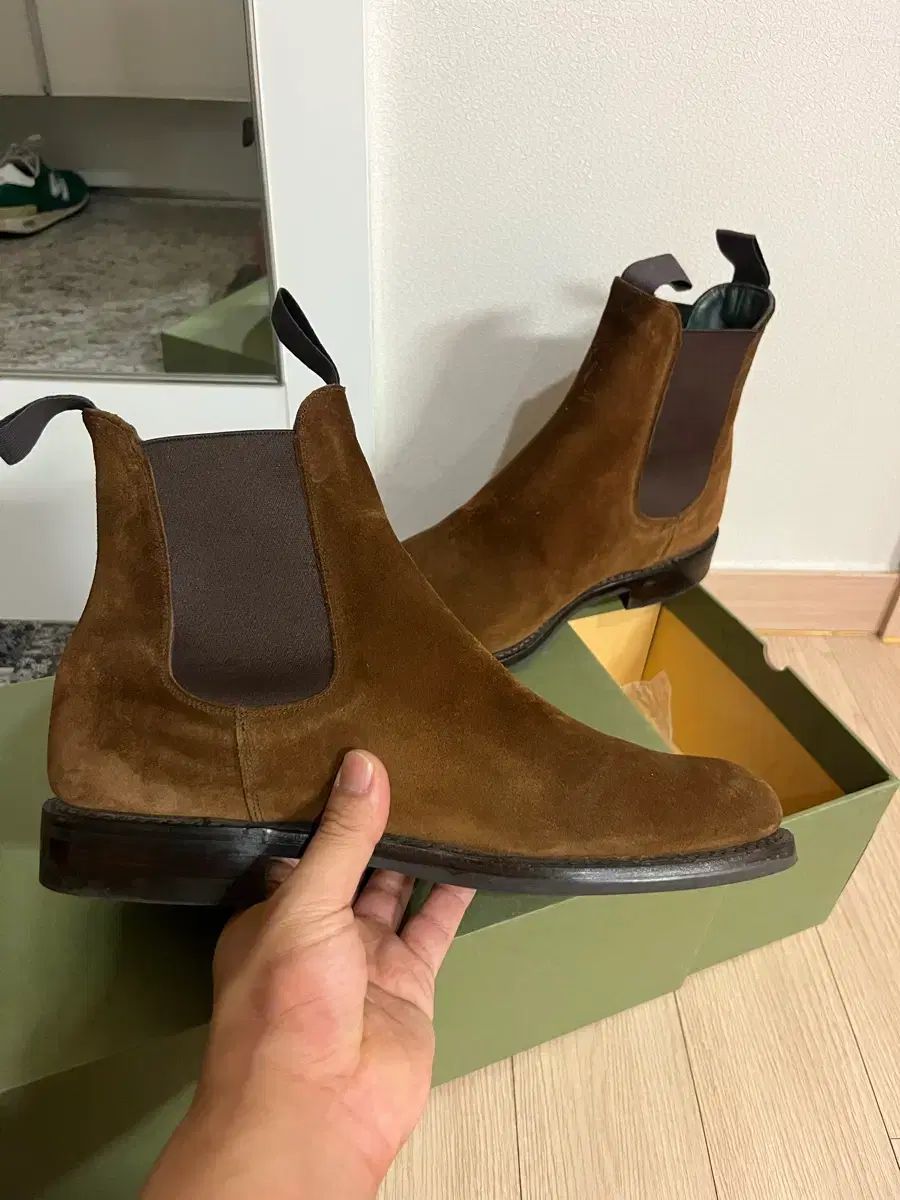 ドレイクス チェルシーブーツ トゥー タバコ スナッフ スウェード UK 8