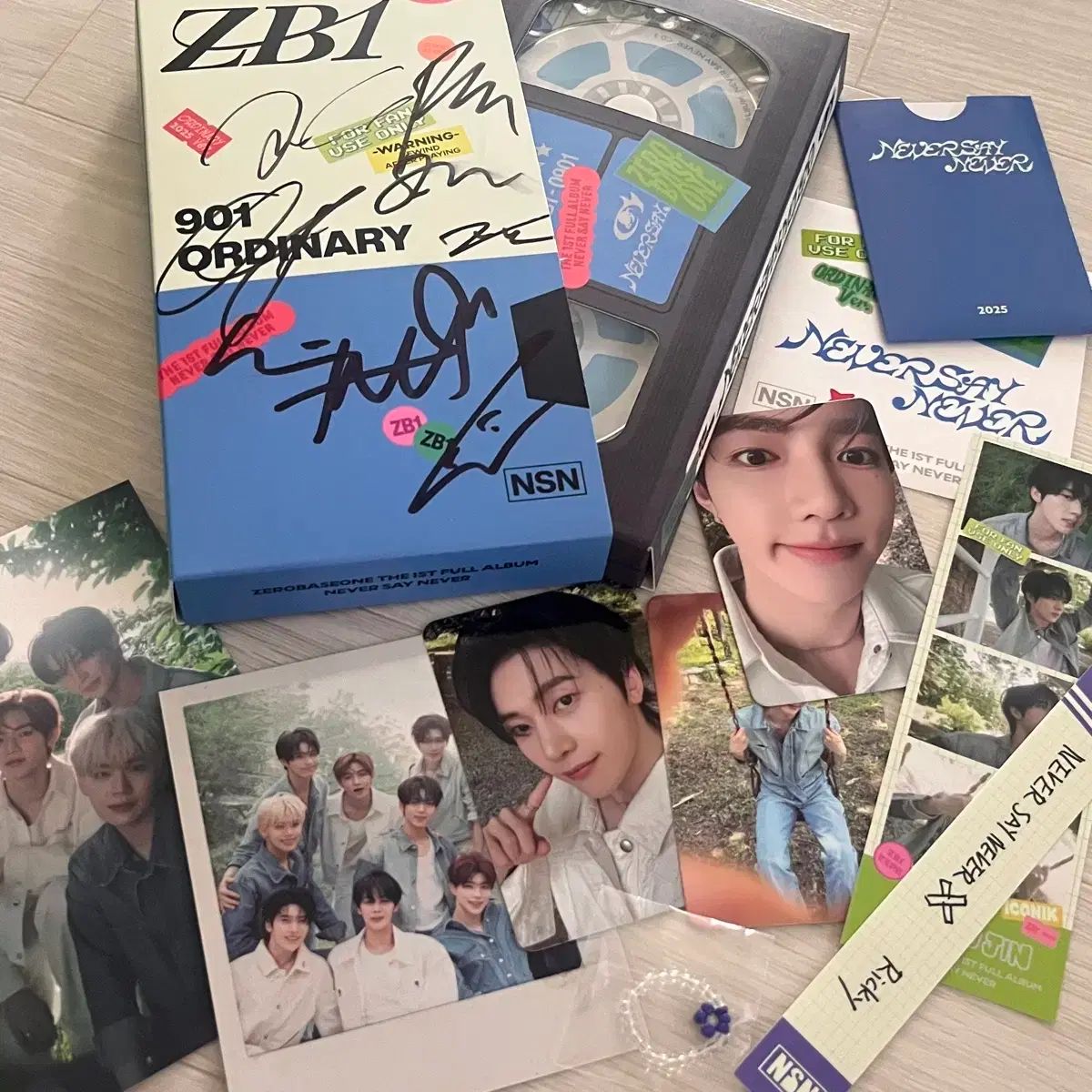 ZB1 ブルー アイコニック サイン入り アルバム フルセット +トレカ