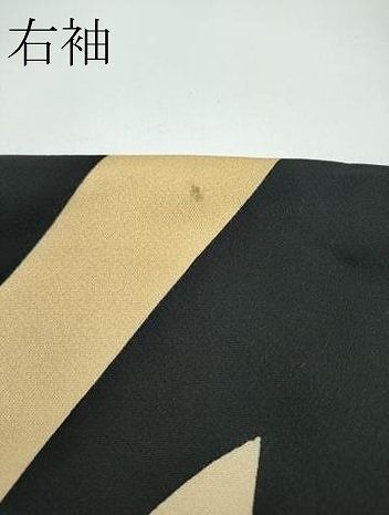 草花シルエット 黒地