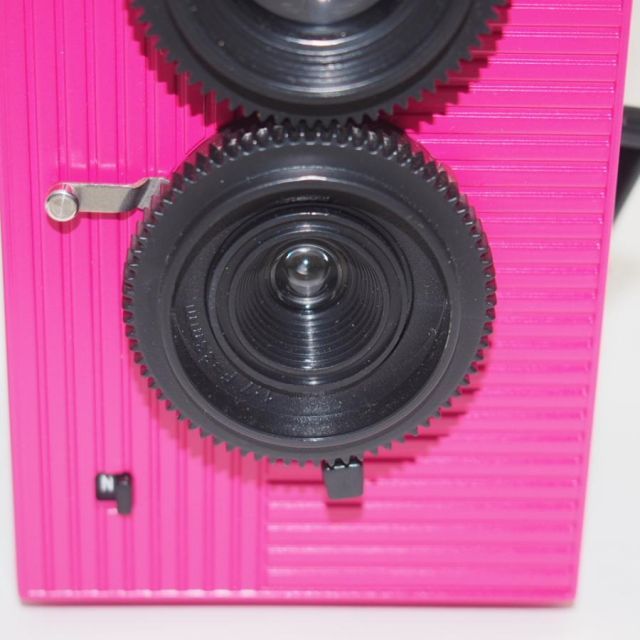 仮面ライダーディケイド blackbird.fly 二眼レフカメラ ピンク 中古