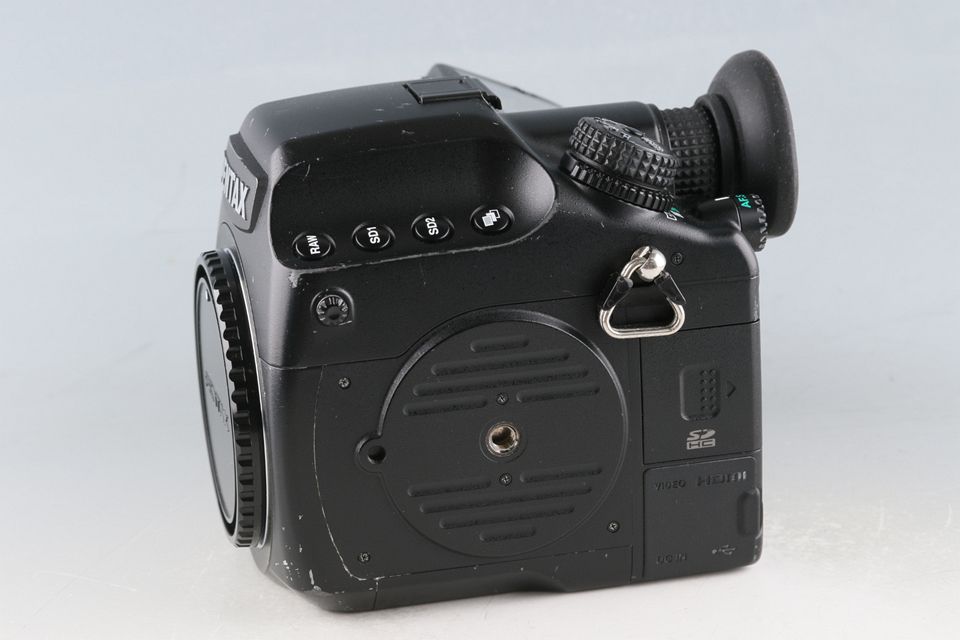 Pentax 645 D Medium Format Digital SLR Camera Shutter Count 52293 62260 E 3