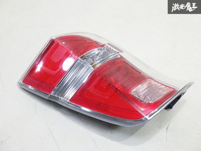 ホンダステップワゴンRK1テールランプ 新 12190 RK1 ステップワゴン 