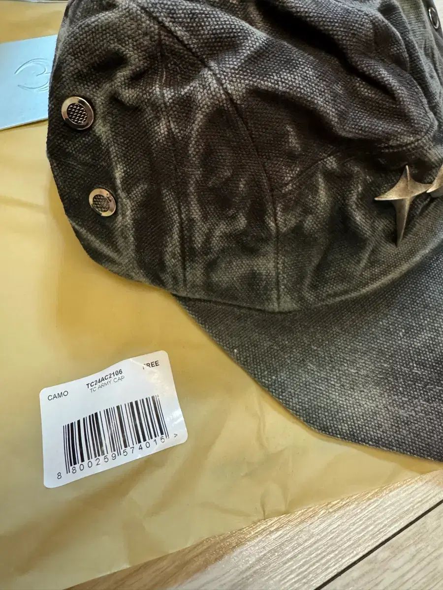 Thug Club サグクラブ バイ アミ 帽子