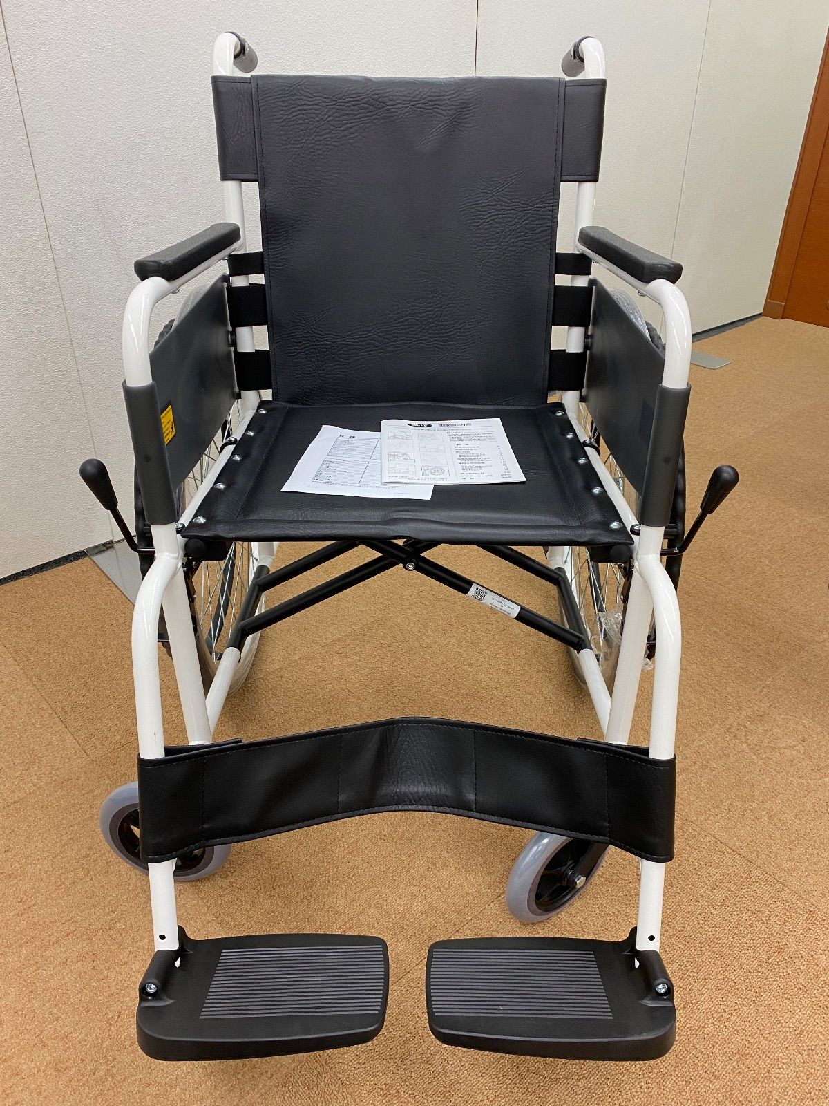 超特価【新品未使用】 MIKI 自走用車椅子 VS-1 介護用車椅子 ハイ