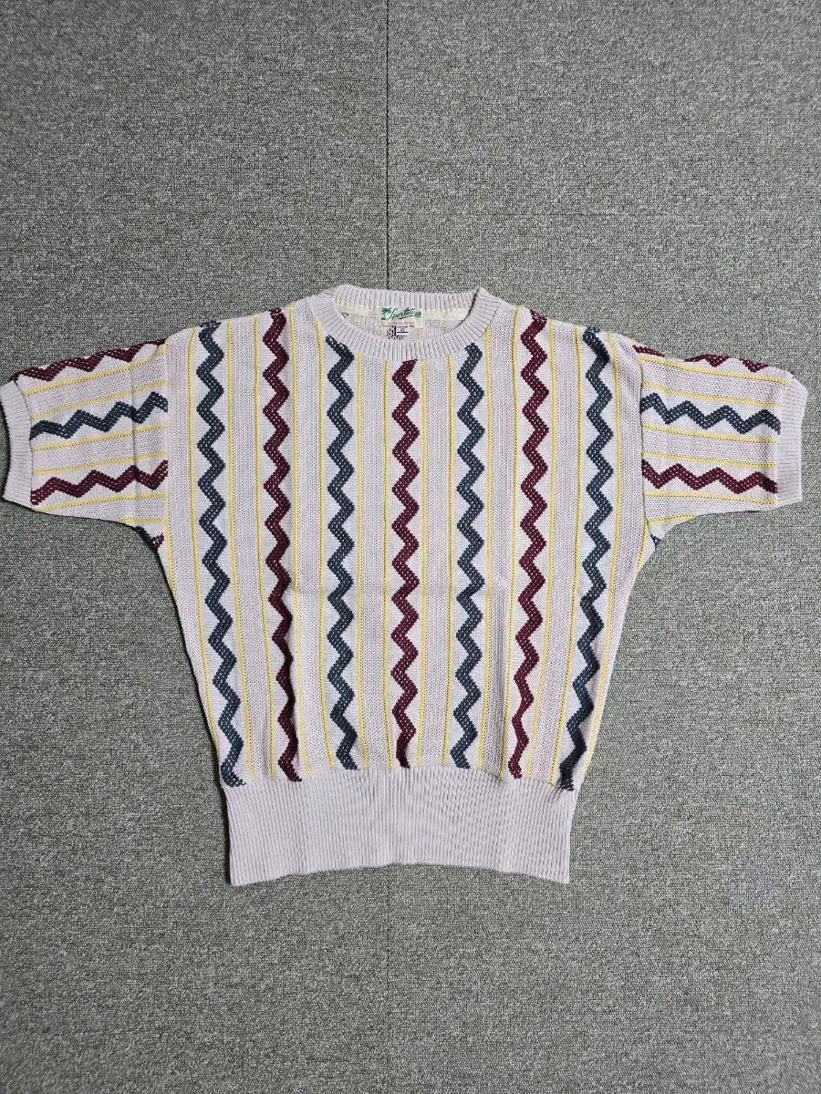 ブッチャープロダクツ ニット 42サイズ 美品 TIMEWORN ブッチャープロダクツ ニット 42サイズ 美品 TIMEWORN ブッチャー