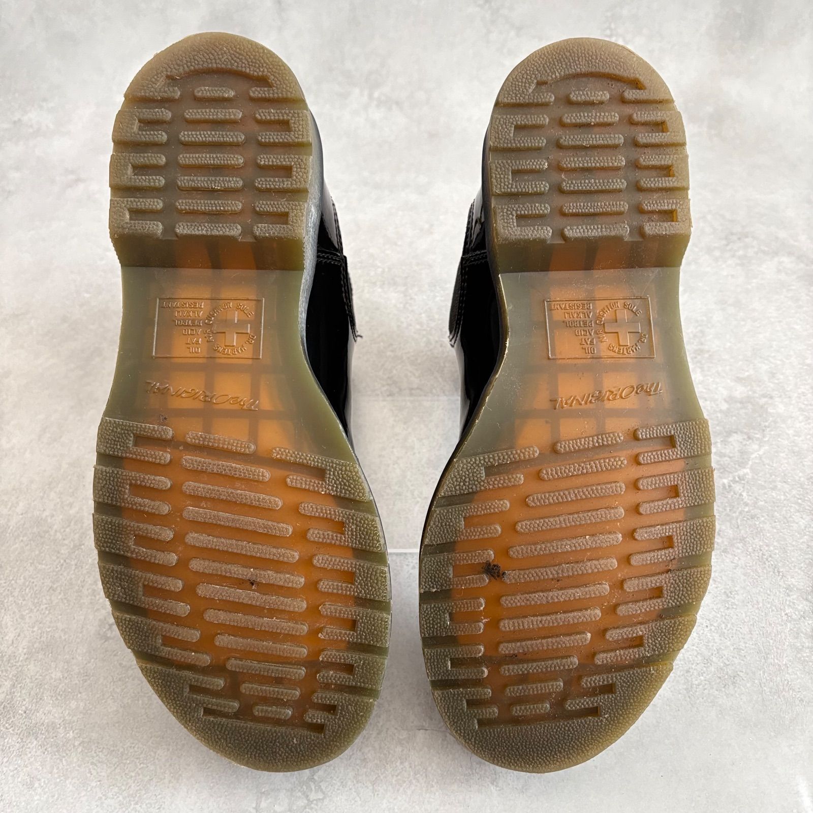 チェルシーブーツ エナメル