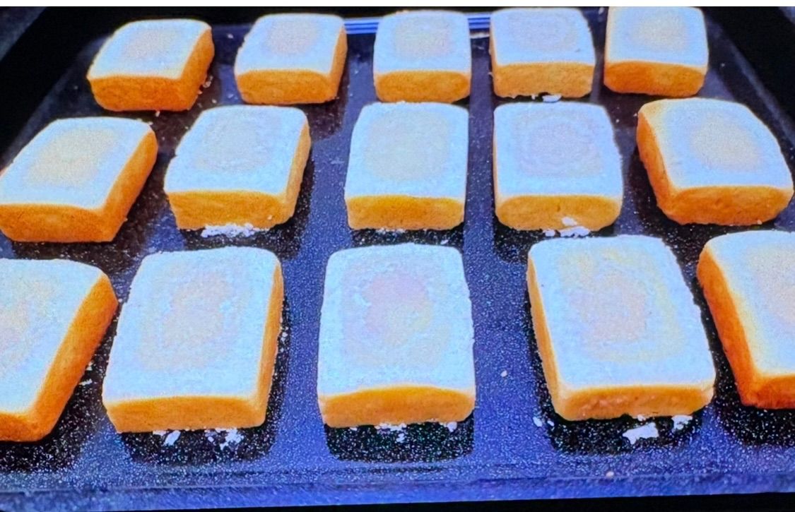 アーモンド粉末入りパイナップルケーキ8個入 - メルカリ