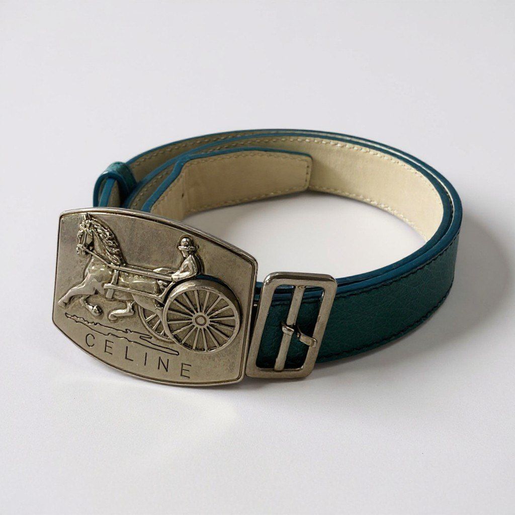a 6 CELINE セリーヌ ベルト 馬車 ロゴバックル イタリア製 M グリーン レザー 本革 レディースk 02 i