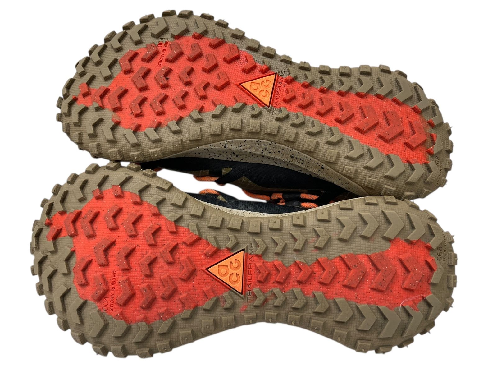 ローカットスニーカー