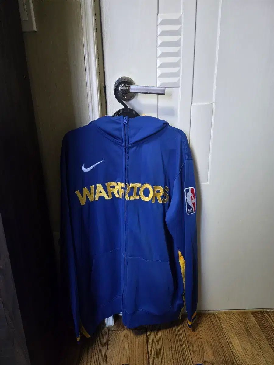 ナイキ ウォリアーズ NBA トレーニングウェア ジップアップ フーディー セット