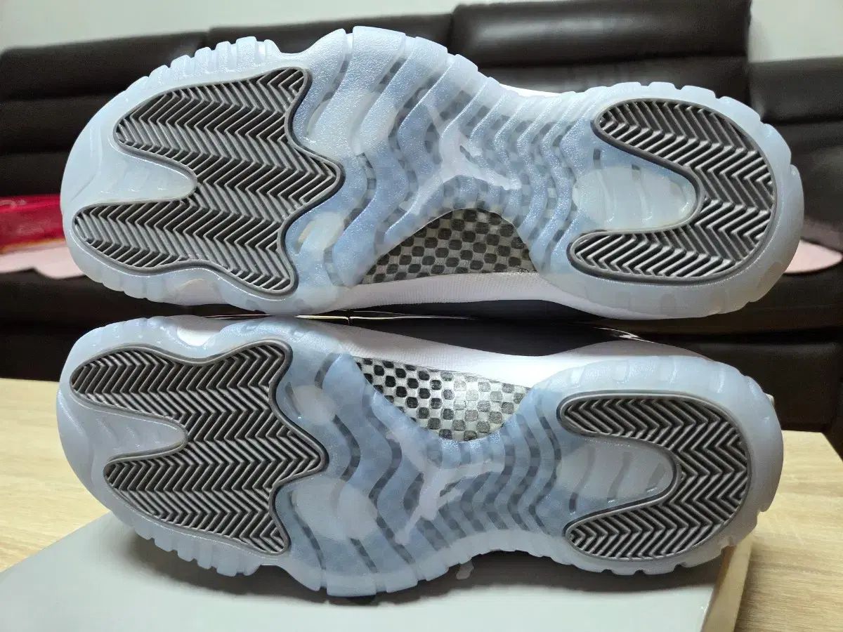  275 ジョーダン11 クールグレー 2021 スニーカー 靴