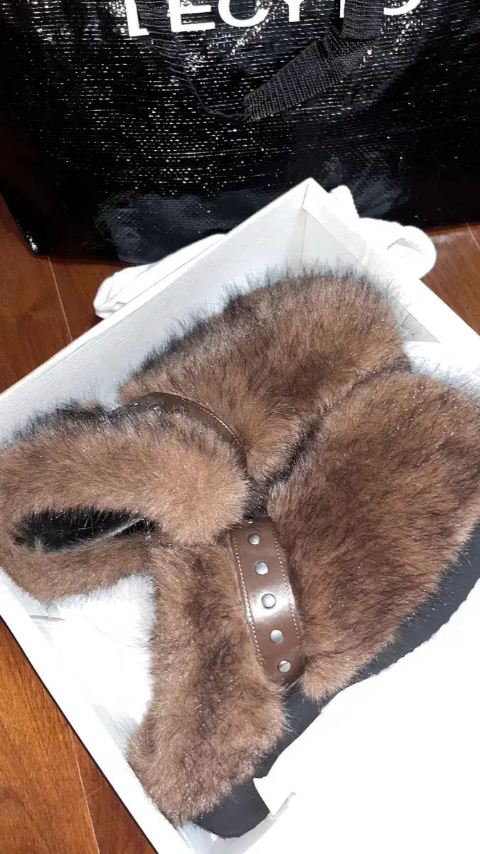 レッシート ブラウン ファー klogg 270