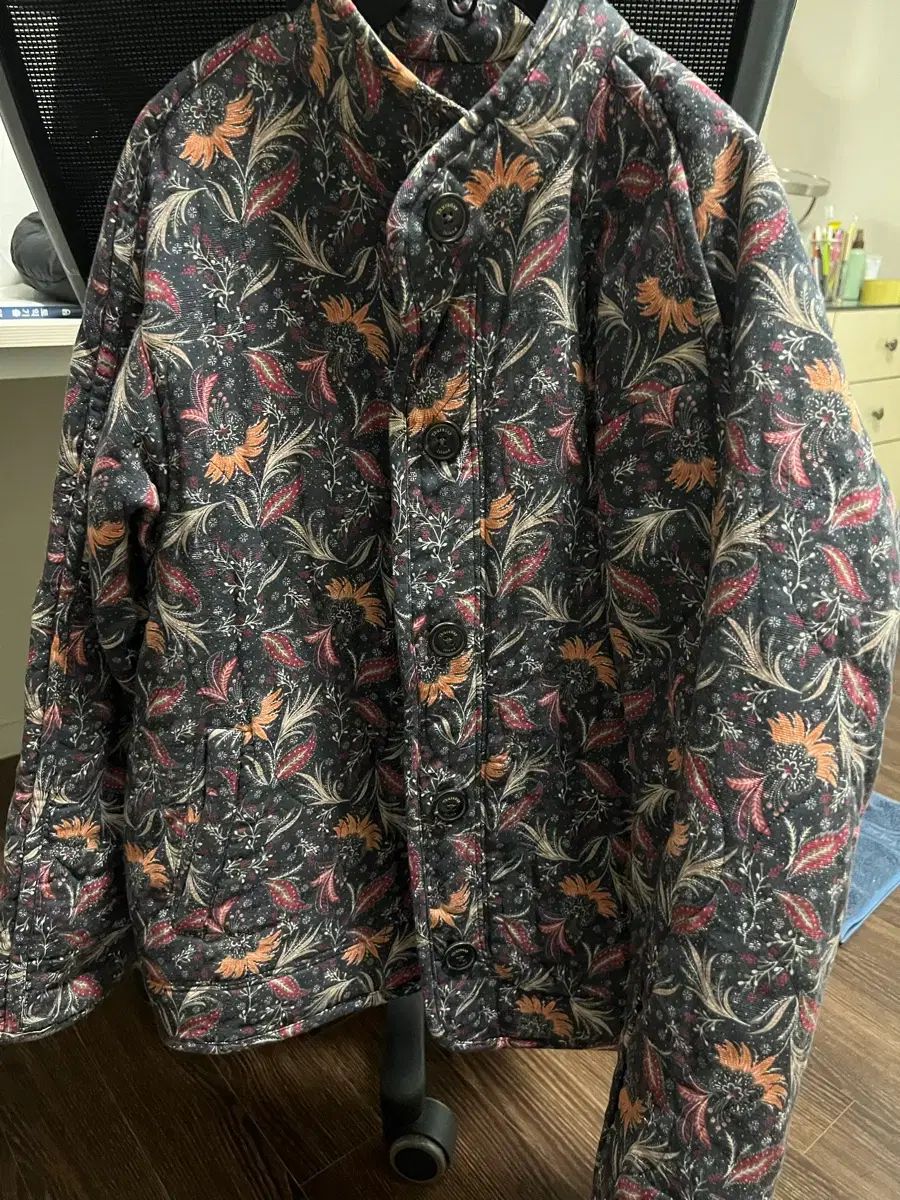 サースデーアイランド キルティングジャケット