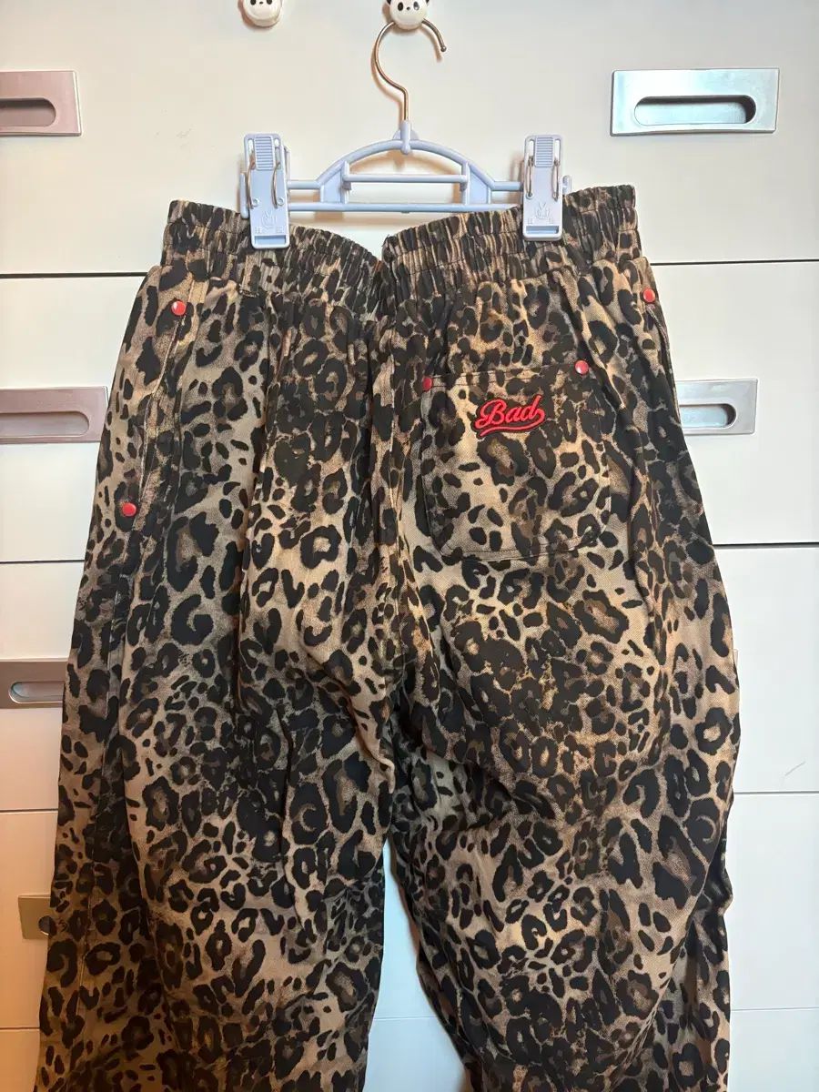  BADBLOOD バッドブラッド ヒョウ柄 レオパード パンツ チノパン パンツ