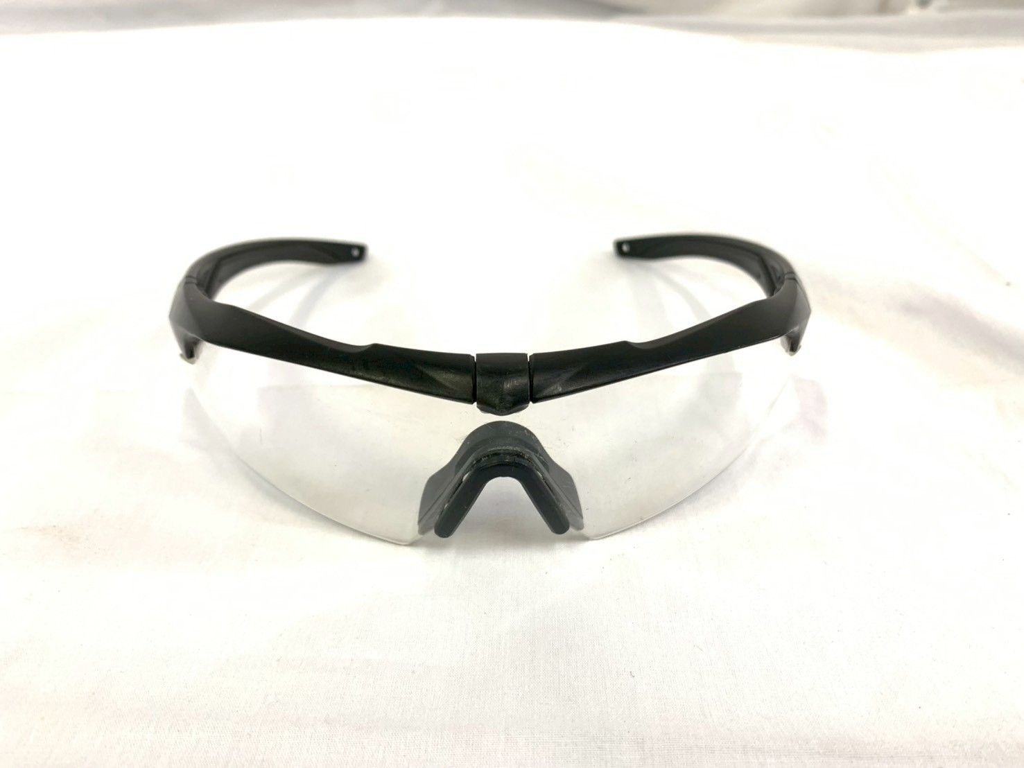 【米軍放出品】ESS CROSSBOW ミリタリーゴーグル　サングラス　ケース付 米軍放出品】ESS CROSSBOW ミリタリーゴーグル サングラス ケース付