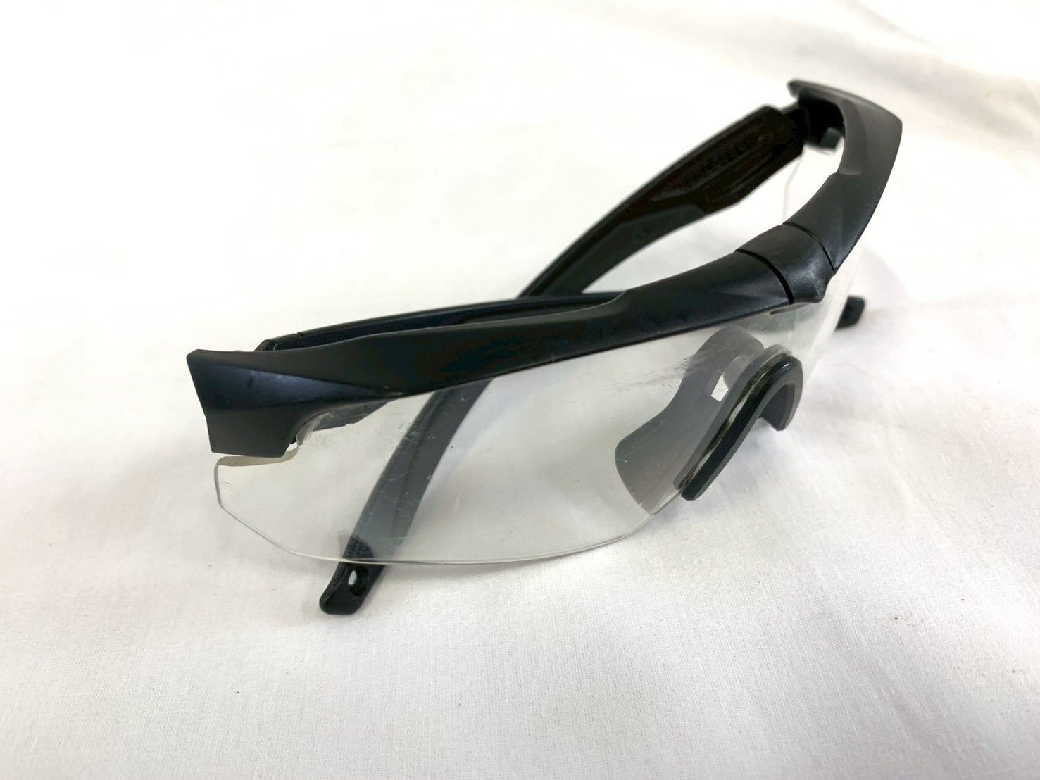 【米軍放出品】ESS CROSSBOW ミリタリーゴーグル　サングラス　ケース付 米軍放出品】ESS CROSSBOW/クロスボウ ゴーグル サングラス ケース付