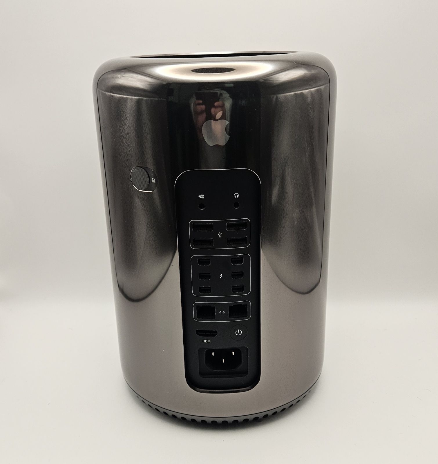 Apple Mac Pro A1481 Xeon E5 6コア 32GBメモリ 512GB SSD macOS