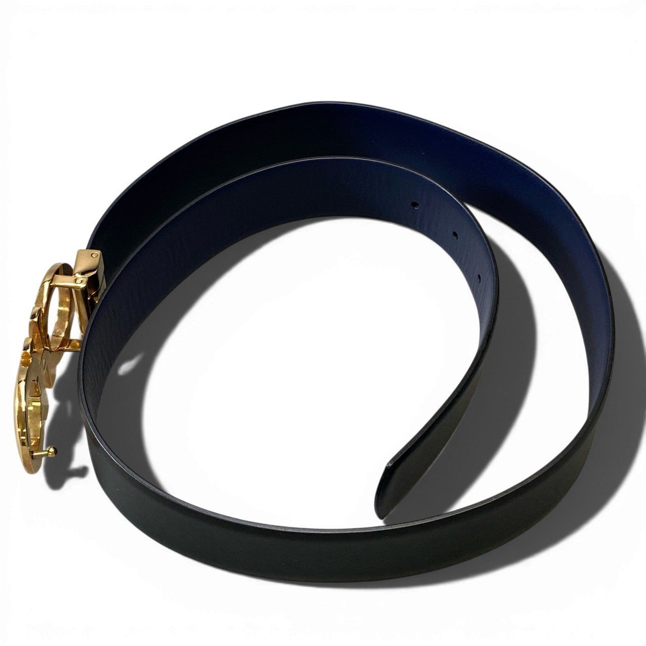 a 6 Salvatore Ferragamo サルヴァトーレフェラガモ ガンチーニバックル ベルト リバーシブルベルト イタリア製 ブラック ネイビー レザー 本革 レディースk 02 i