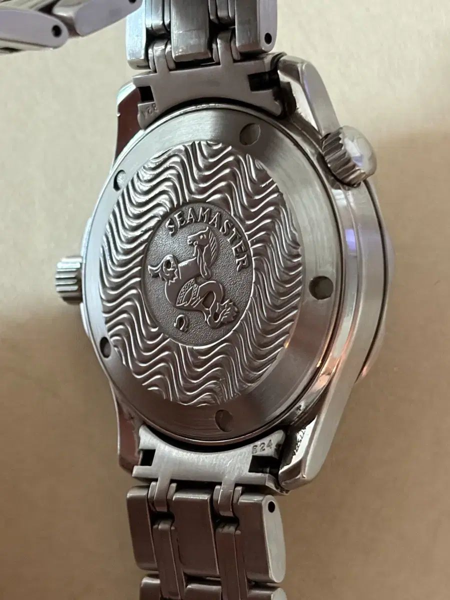 オメガ シーマスター 300 2561 80 36 mm クオーツ