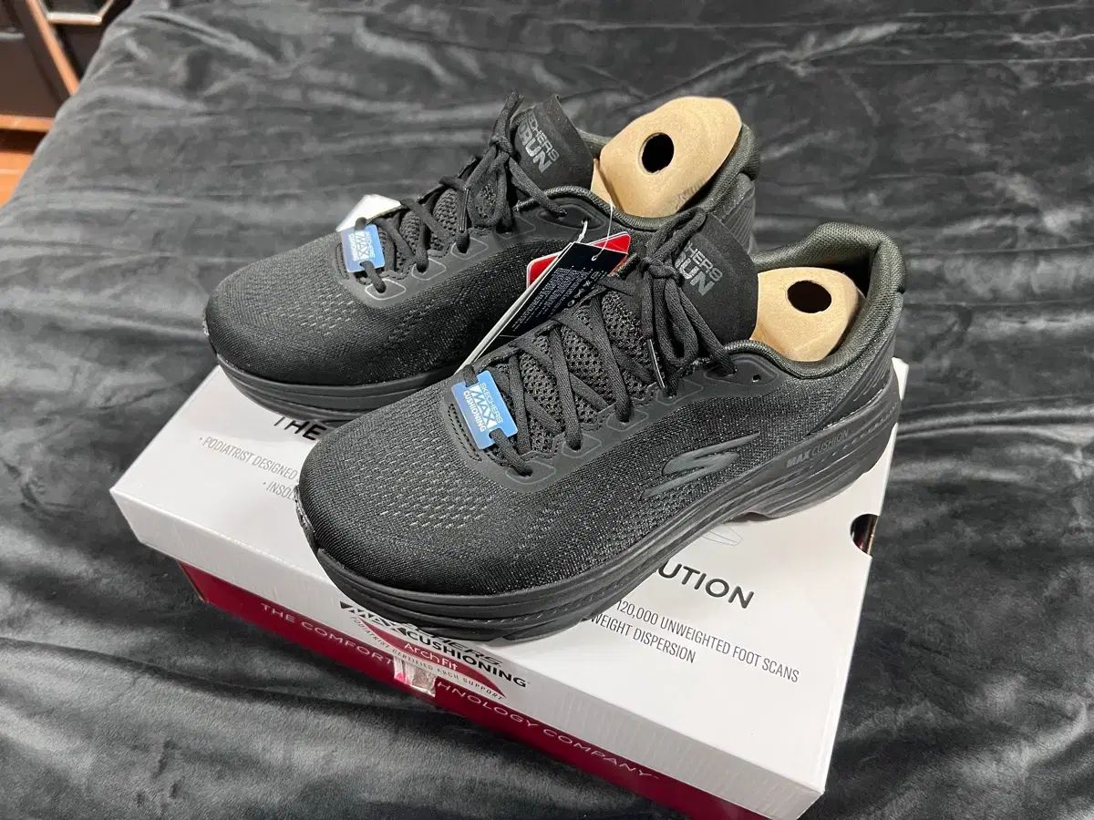 ワイド ブラック