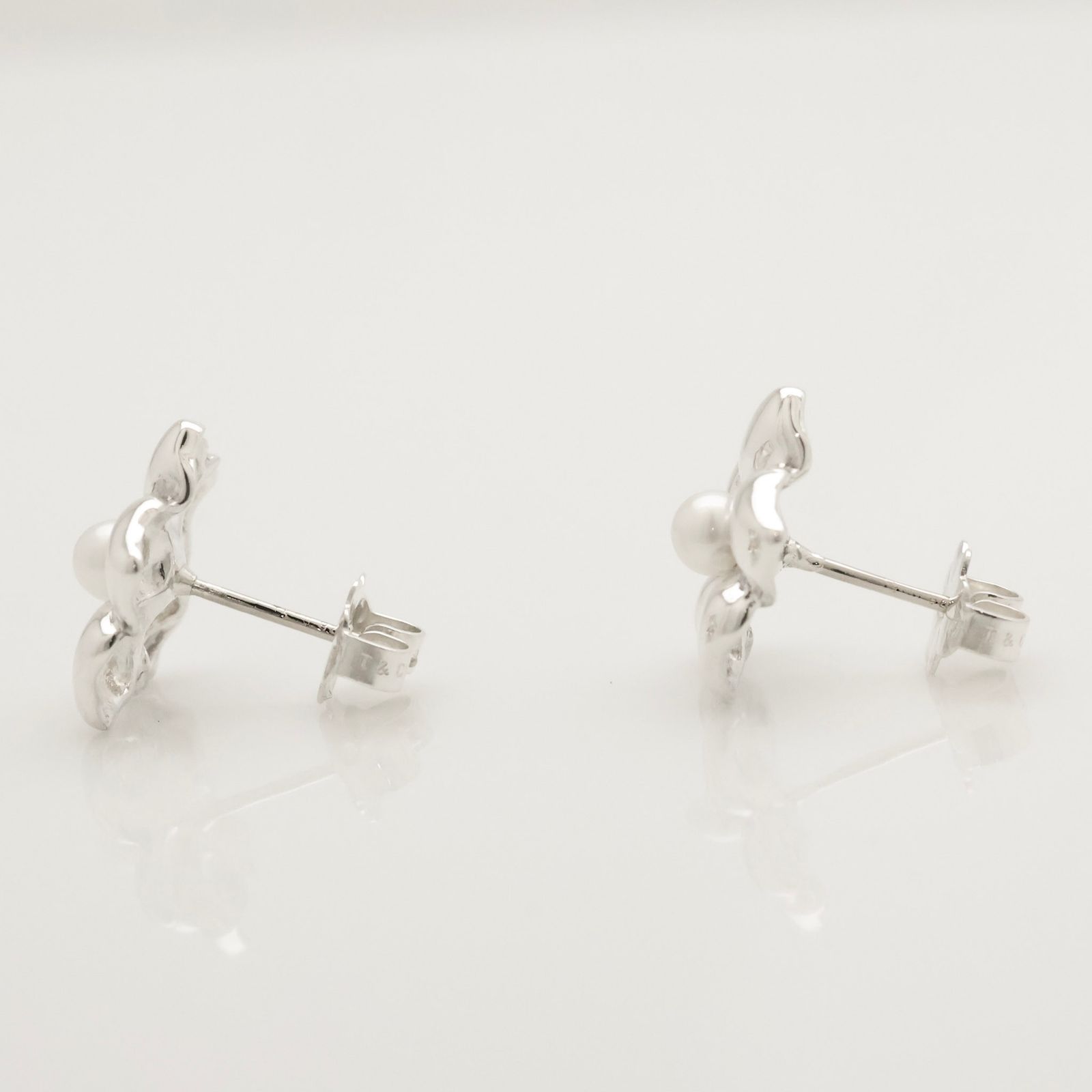 美品】ティファニー TIFFANY&Co. フラワー パール スタッド ピアス
