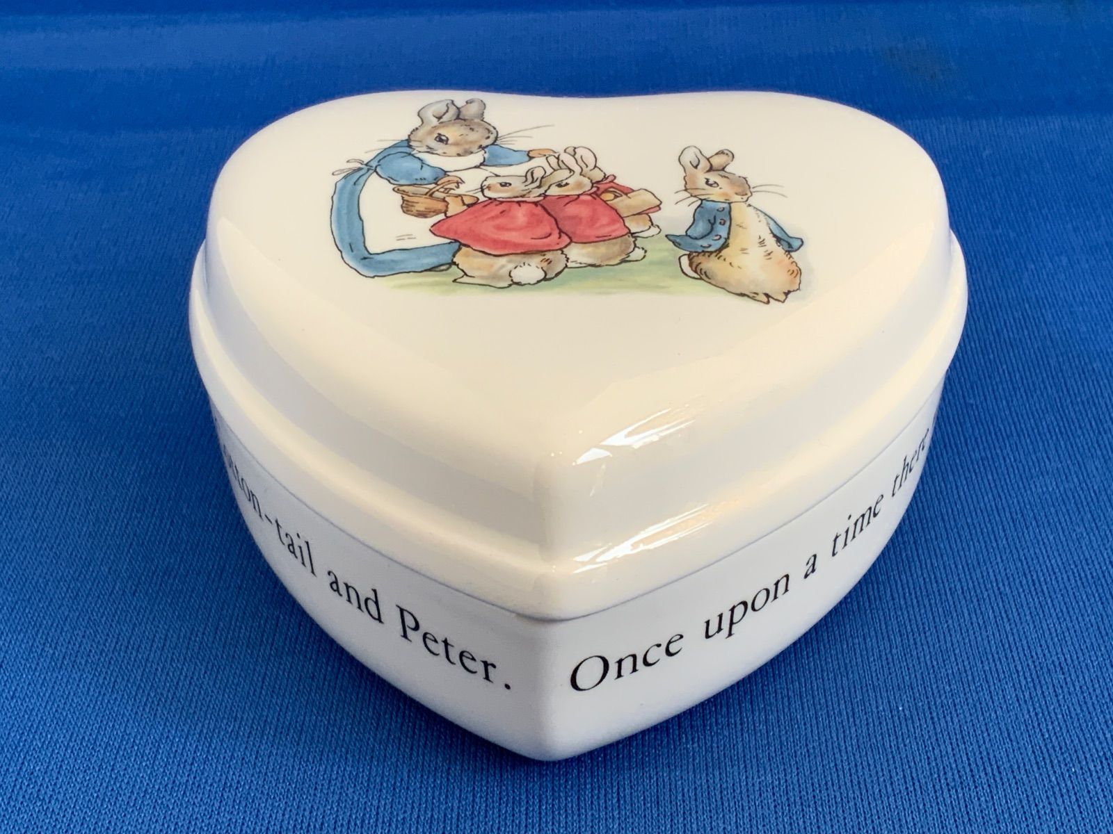 Wedgwood ピーターラビット ハート型トリンケットボックス - メルカリ