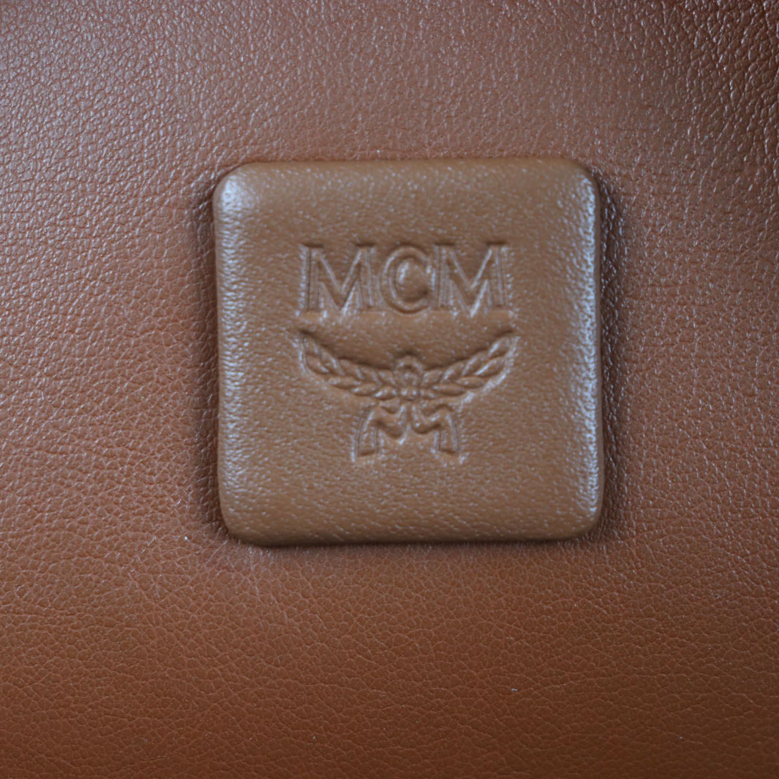 未使用品▽MCM エム・シー・エム MMK 6SVE38 STARK スターク