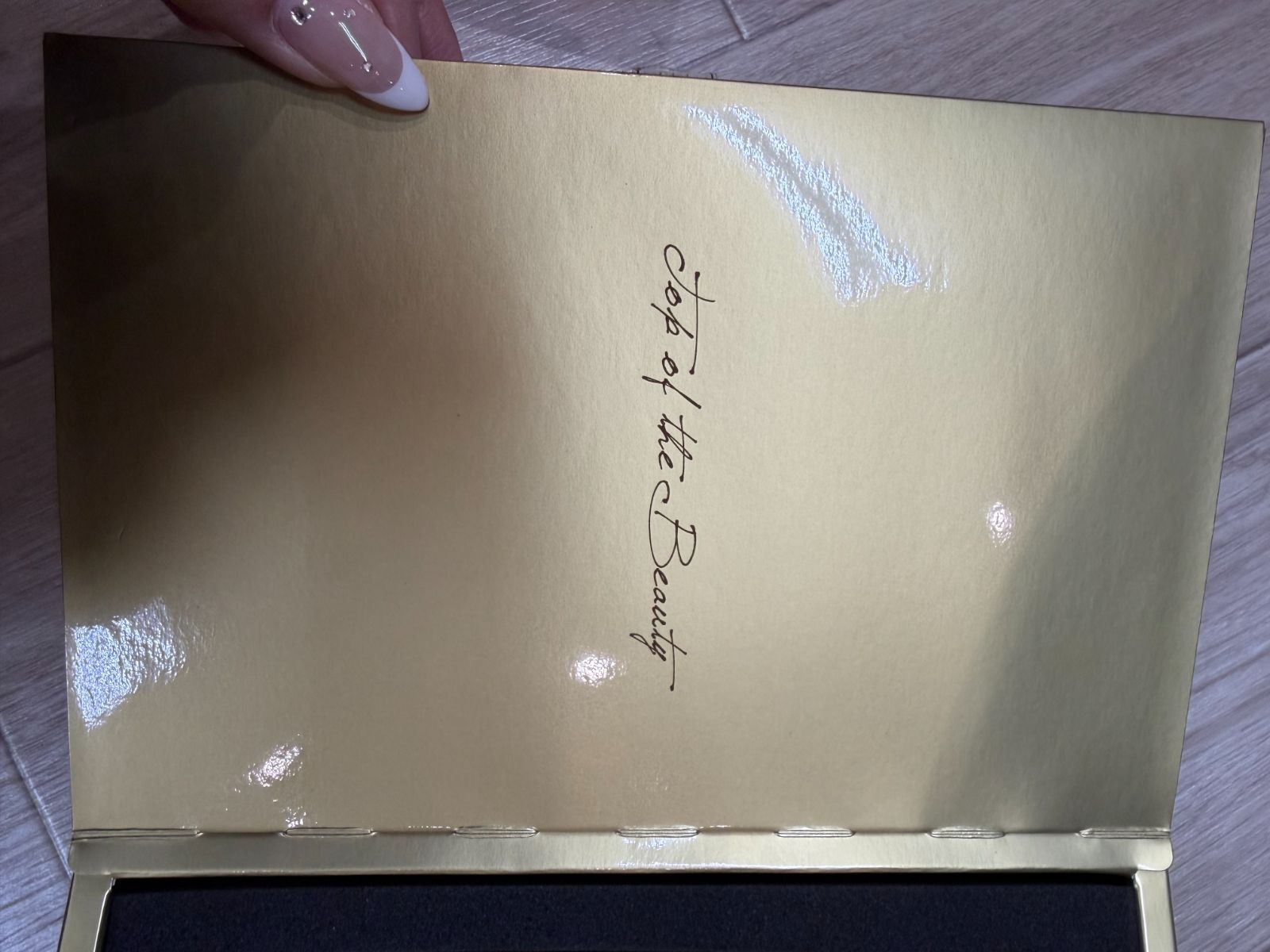 新品未使用】the Vegas ザ ベガス バイ ジョエルウォーレン 美顔器