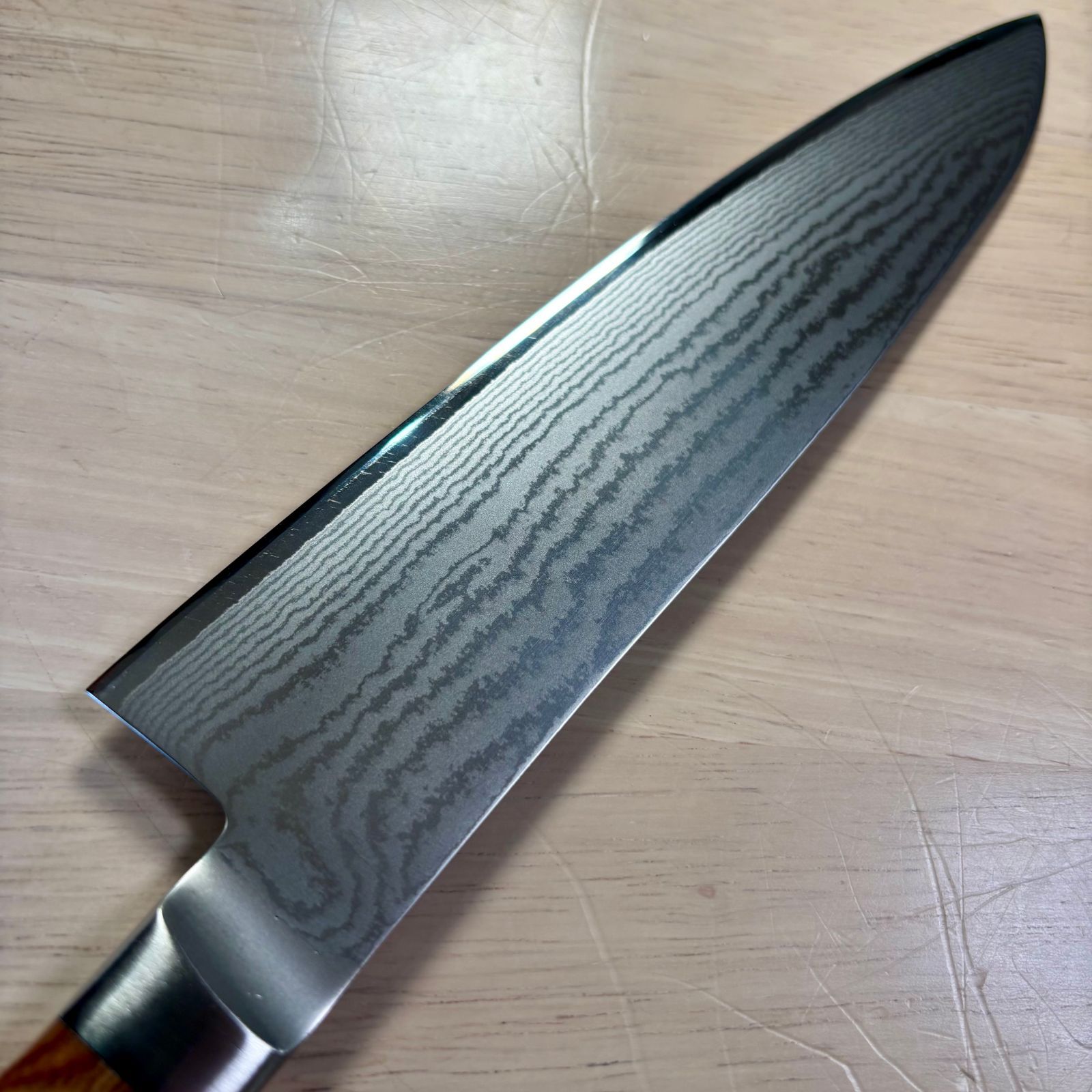 新品未使用！流RYU 牛刀 VG10ダマスカス包丁　210mm 清助 VG10 17層 ダマスカス 牛刀包丁 210mm マホガニー柄 – 清助刃物 Japan