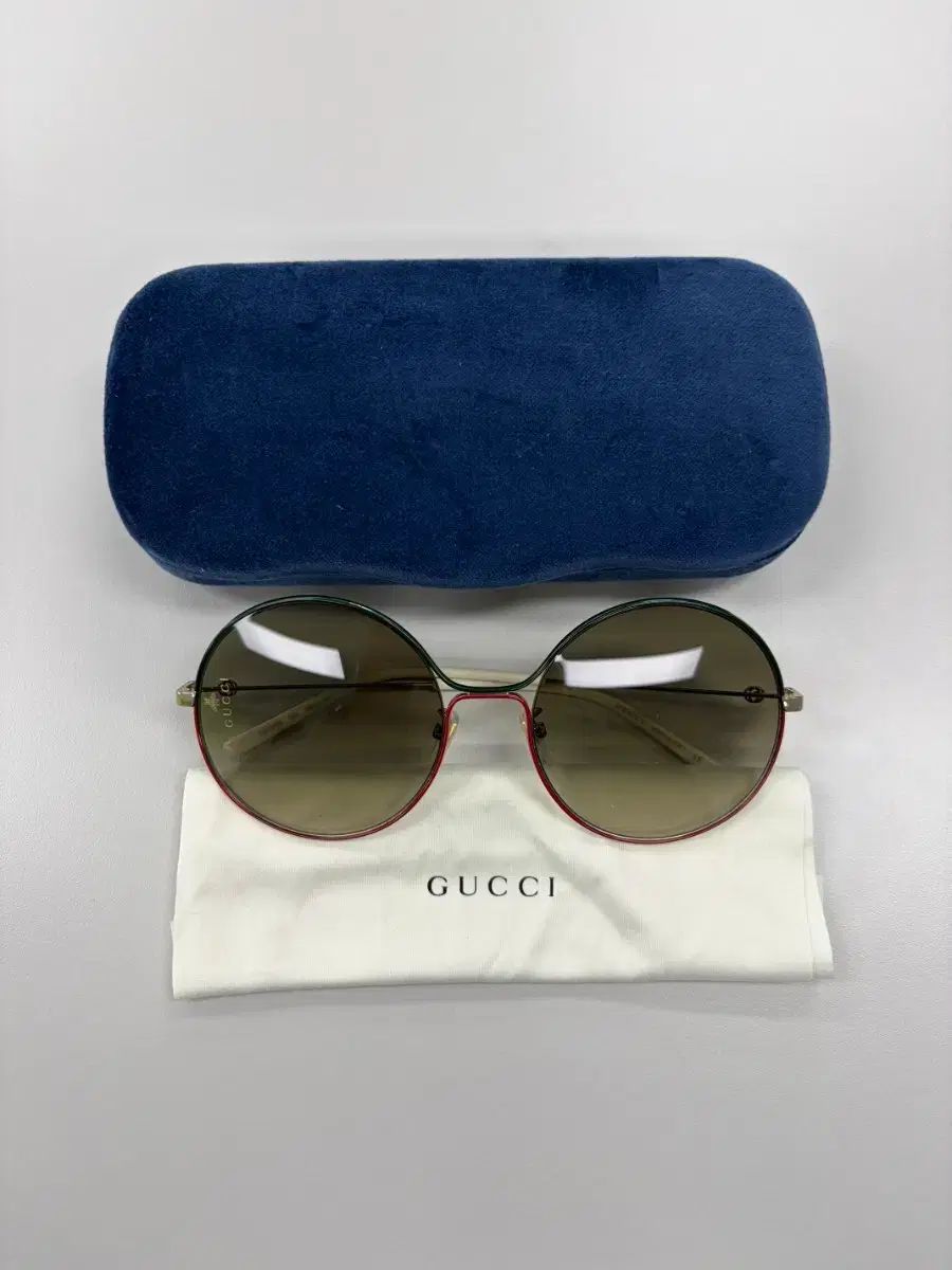 保証書X グッチ ラウンド サングラス
