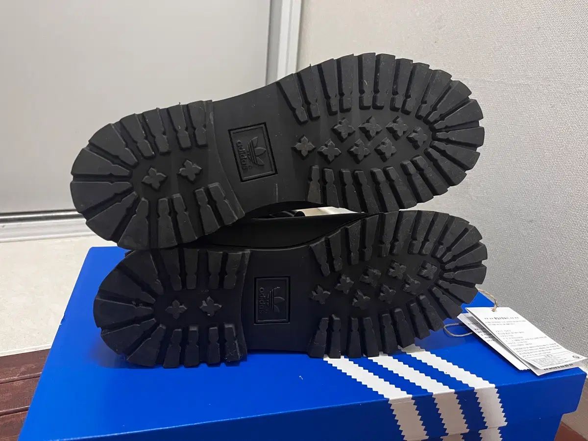 ブーツ ブラック