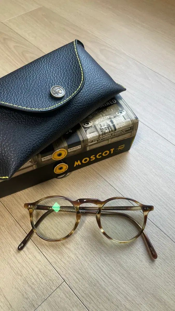 MOSCOT モスコット Tuchus