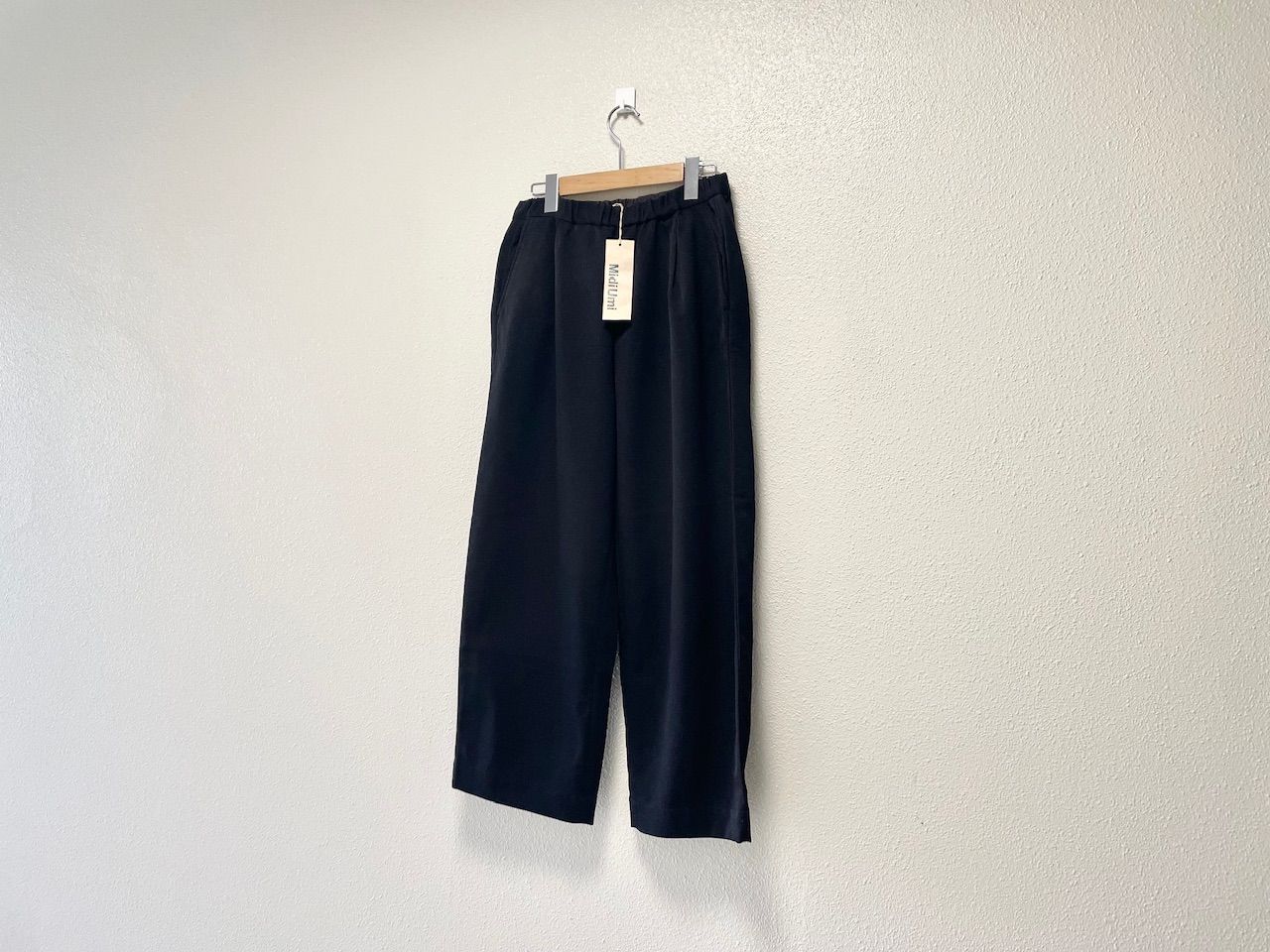 販売継続品 タグ付き♥品 MidiUmi ミディウミ color easy pants 黒
