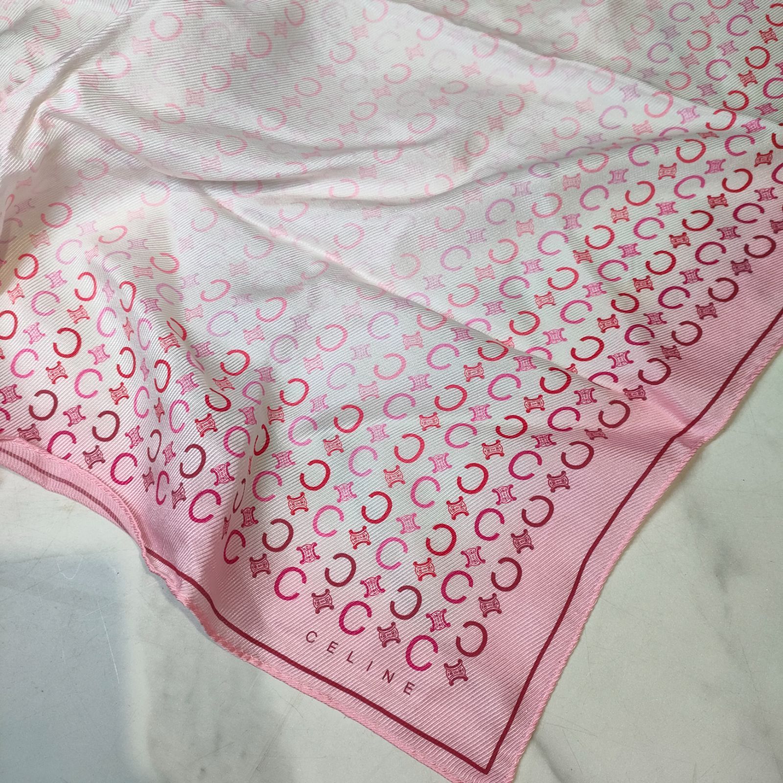 美品未使用タグ付き　CELINE セリーヌ　トリオンフ　総柄　タオルケットピンク セリーヌタオルケットシングルCELINE マカダムピンク