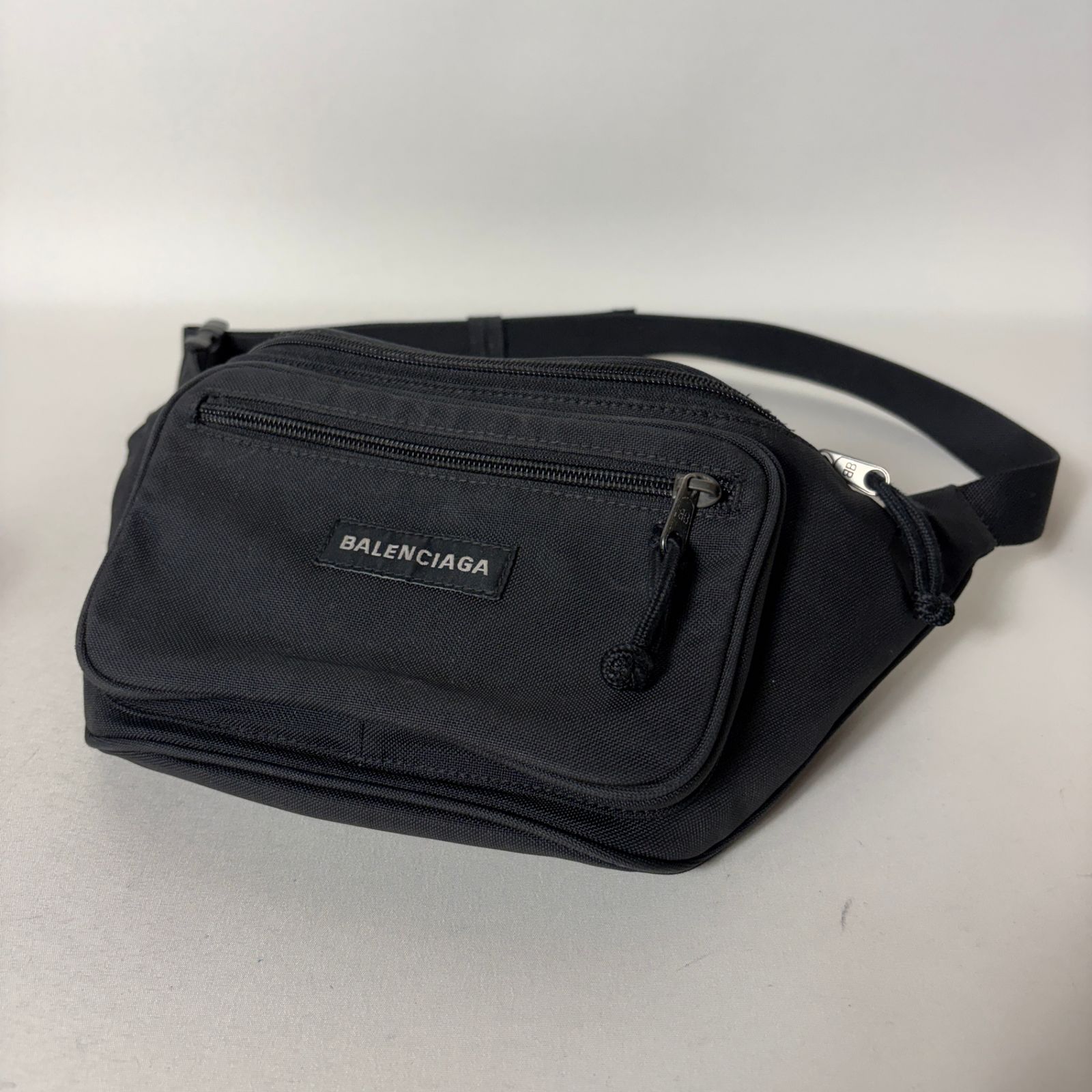 2512 172 バレンシアガ ボディバッグ ナイロン ブラック