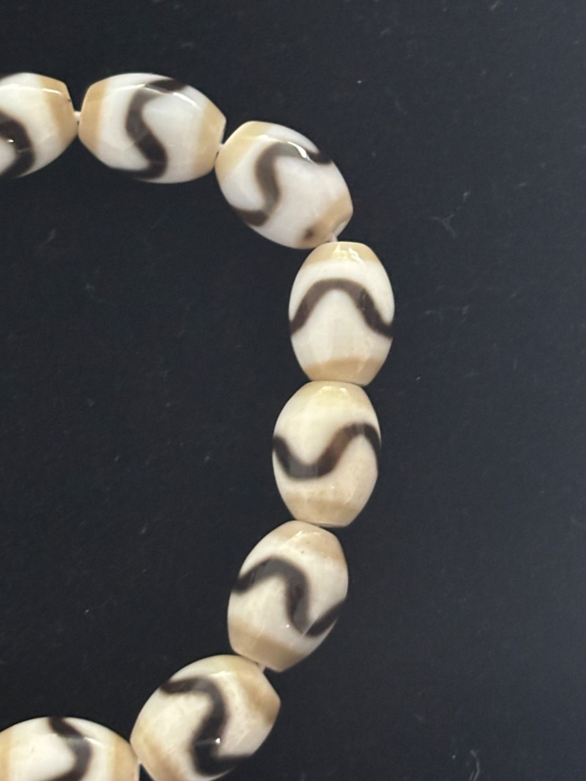 虎牙 ブレスレット