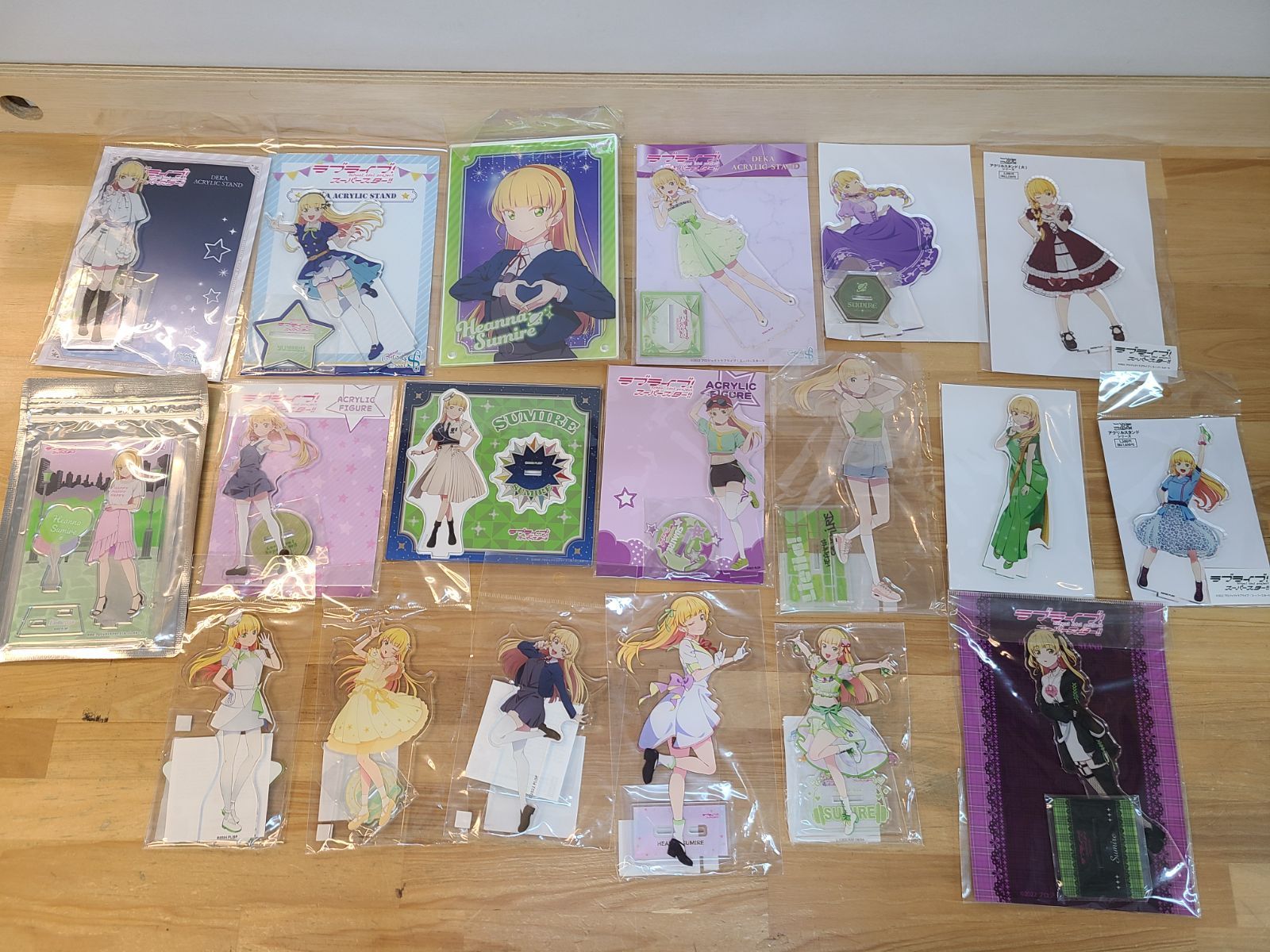 ラブライブ スーパースター 平安名すみれ アクリルスタンド 19点セット E 4424 001 78