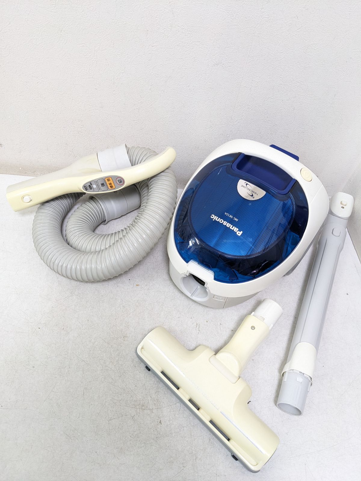 Panasonic MC-SK12A-WA サイクロン式掃除機 2012年製 - メルカリ