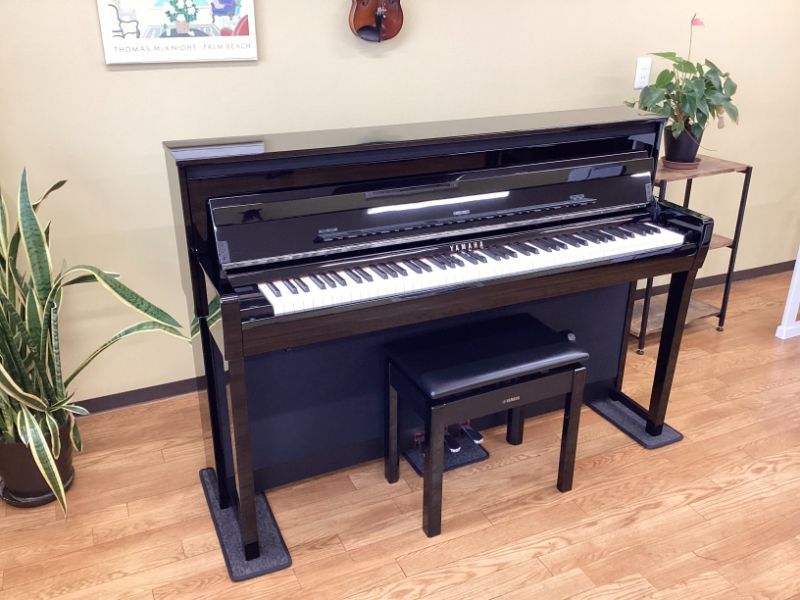 メンテナンス＆クリーニング済み ヤマハ CLP 785 PE 黒鏡面艶出し 2020年製 電子ピアノ 88鍵盤 木製鍵盤 YAMAHA Clavinova クラビノーバ 千葉 東京 神奈川 埼玉 愛知 電 の配送設置込