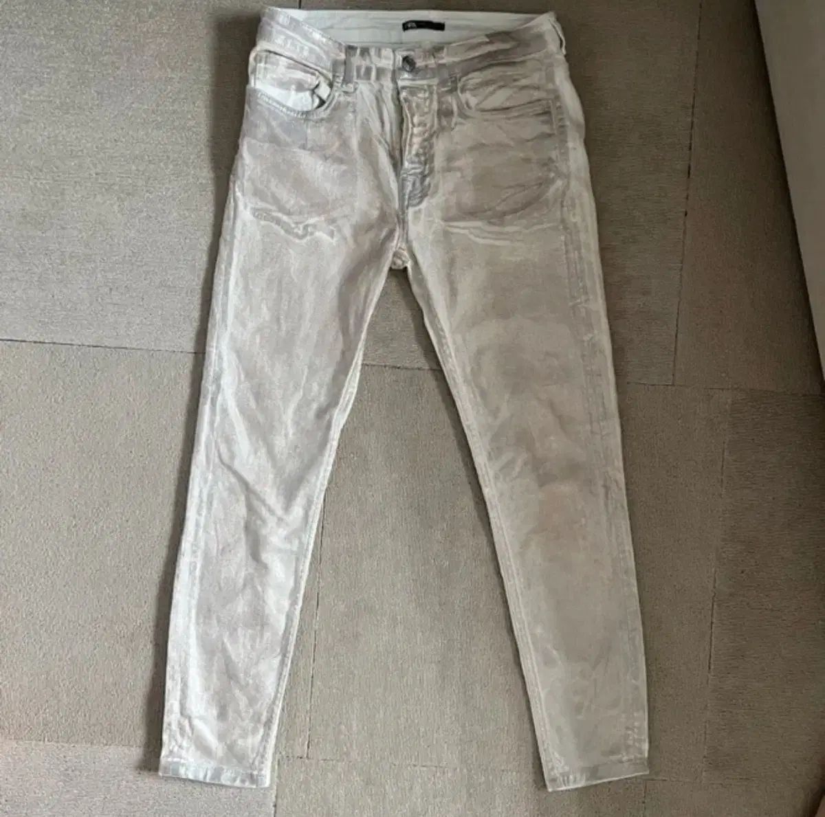 ZARA イーパック ホール ホログラム 白 ローズピンク スキニージーン