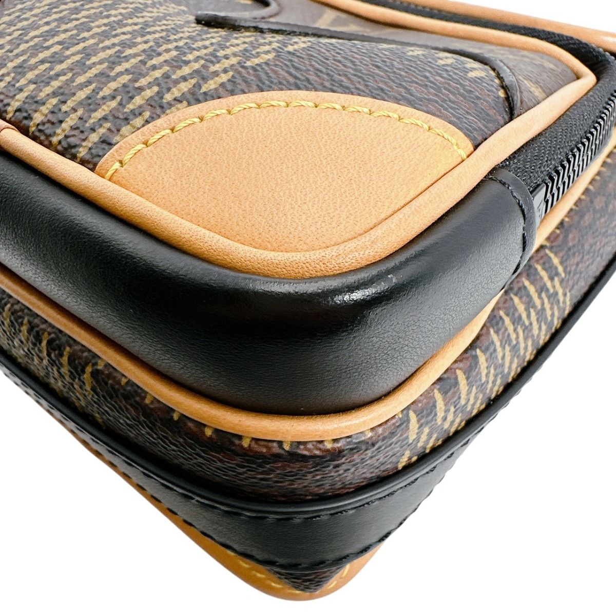 ルイヴィトン N40357 モノグラム アマゾンメッセンジャー ダミエ