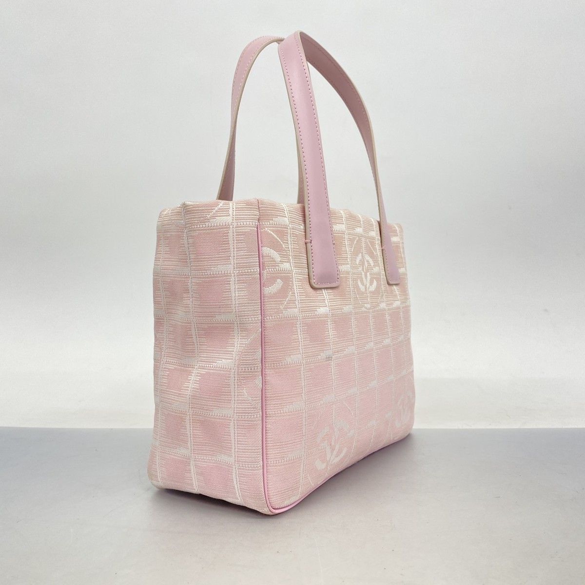 5pe7041-k】シャネル ハンドバッグ ニュートラベル ナイロン ピンク