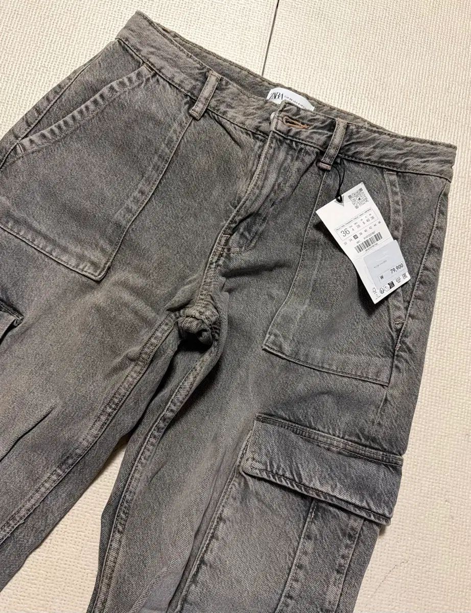 ブーツカット カーゴパンツ